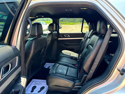 2016 Ford Explorer, $13500. Photo 9
