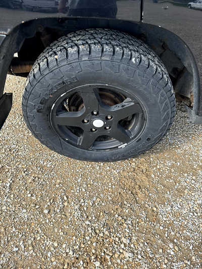 2007 Jeep Grand Cherokee, $3900. Photo 11