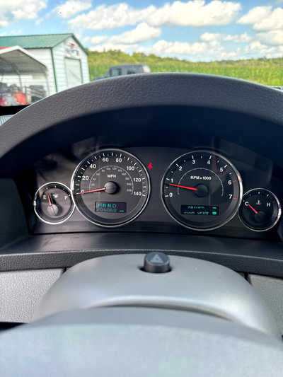 2007 Jeep Grand Cherokee, $3900. Photo 3
