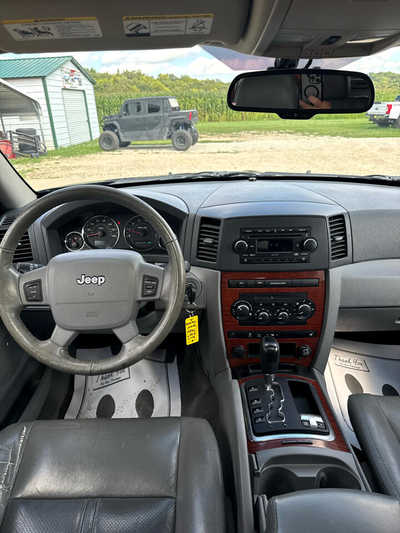 2007 Jeep Grand Cherokee, $3900. Photo 7