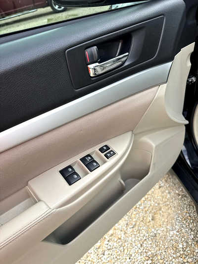 2013 Subaru Outback, $6900. Photo 5