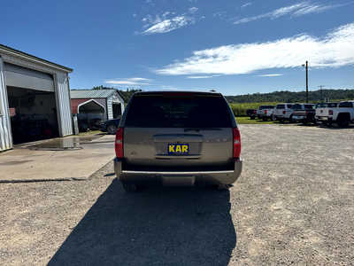 2014 Chevrolet Suburban, $9900. Photo 11