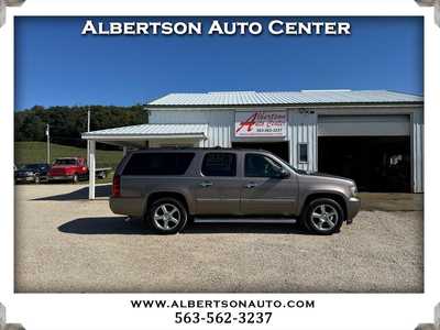 2014 Chevrolet Suburban, $9900. Photo 1