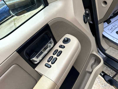 2006 Ford F150 Crew Cab, $2900. Photo 5