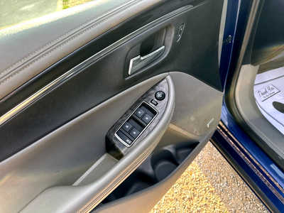2014 Chevrolet Impala, $9900. Photo 6