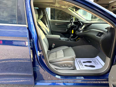 2014 Chevrolet Impala, $9900. Photo 8