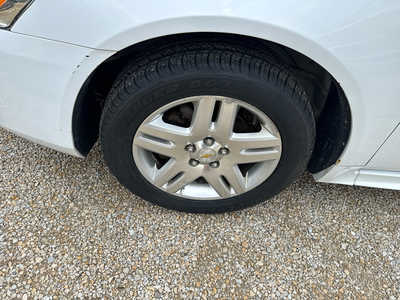 2012 Chevrolet Impala, $3900. Photo 11