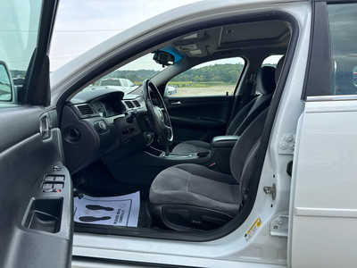 2012 Chevrolet Impala, $3900. Photo 6