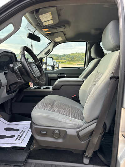 2011 Ford F350 Crew Cab, $16900. Photo 7
