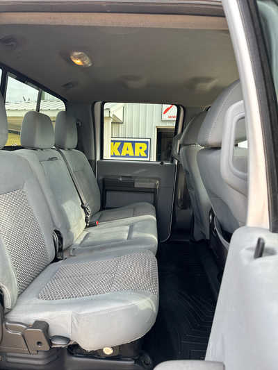 2011 Ford F350 Crew Cab, $16900. Photo 9