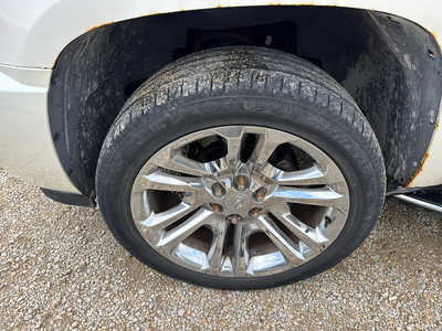 2007 Cadillac Escalade EXT, $4900. Photo 12