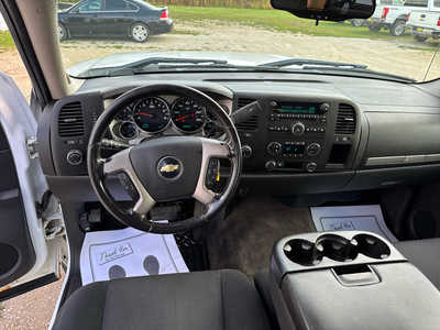2011 Chevrolet 1500 Crew Cab, $9900. Photo 4
