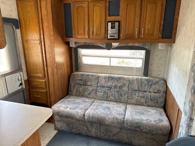 2003 Forest River Cherokee, $4900. Photo 11
