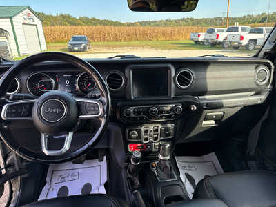 2020 Jeep Wrangler Unlimited, $29000. Photo 4