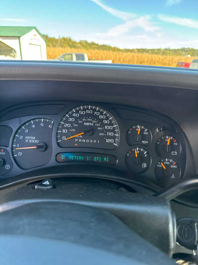 2006 Chevrolet 2500 Crew Cab, $10900. Photo 3