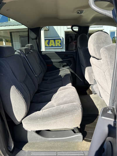 2006 Chevrolet 2500 Crew Cab, $10900. Photo 8
