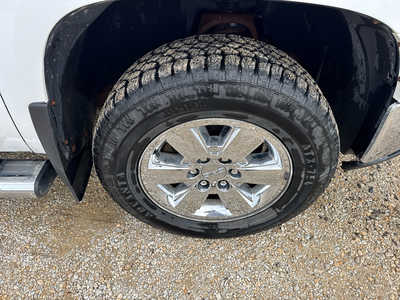 2013 GMC Sierra 1500, $13900. Photo 10
