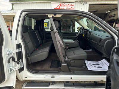 2013 GMC Sierra 1500, $13900. Photo 7