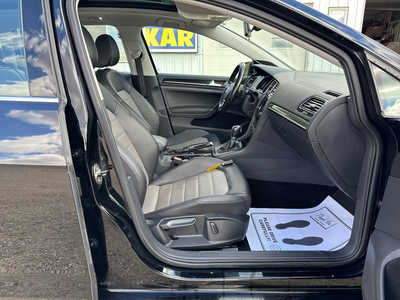 2015 Volkswagen Golf, $9900. Photo 10