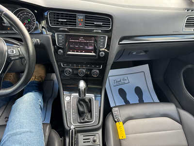 2015 Volkswagen Golf, $9900. Photo 7