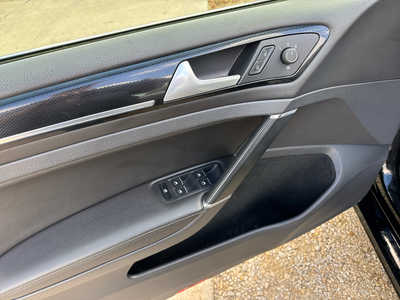 2015 Volkswagen Golf, $9900. Photo 8