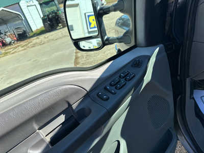 2003 Ford F250 Crew Cab, $6500. Photo 5