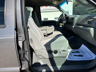 2003 Ford F250 Crew Cab, $6500. Photo 7