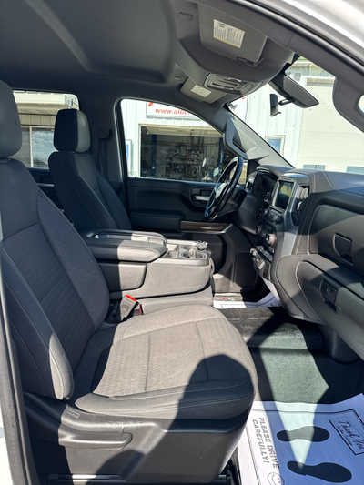 2021 Chevrolet 1500 Crew Cab, $23900. Photo 9