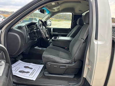 2008 Chevrolet 1500 Reg Cab, $6500. Photo 6