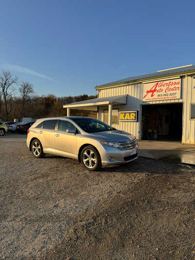 2010 Toyota Venza, $5900. Photo 2