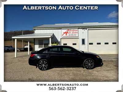 2011 Chrysler 200, $5500. Photo 1