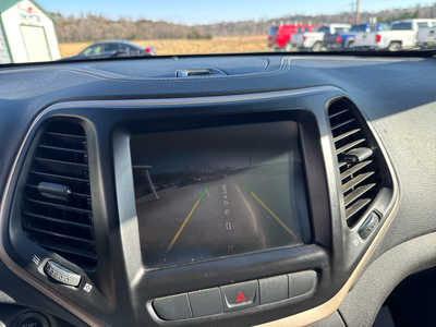 2014 Jeep Cherokee, $6500. Photo 5