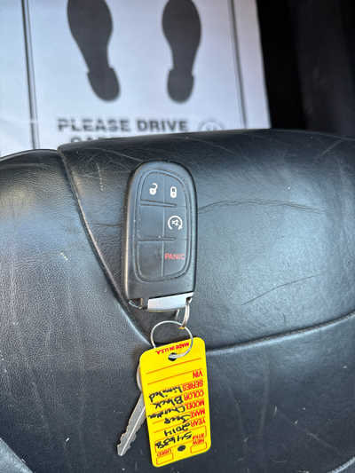 2014 Jeep Cherokee, $6500. Photo 6