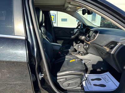 2014 Jeep Cherokee, $6500. Photo 9