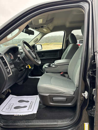 2015 RAM 1500 Ext Cab, $15900. Photo 6