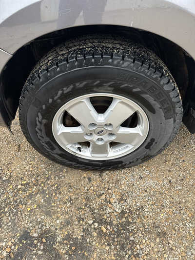 2011 Ford Escape, $3250. Photo 12