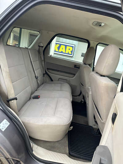 2011 Ford Escape, $3250. Photo 8