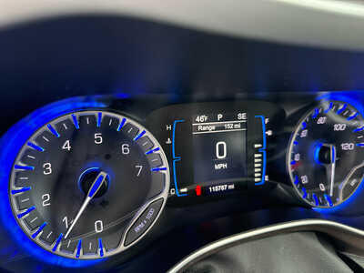 2017 Chrysler Pacifica, $11900. Photo 3