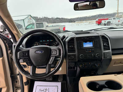 2018 Ford F150 Crew Cab, $19900. Photo 4