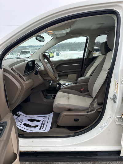 2009 Dodge Journey, $2900. Photo 6