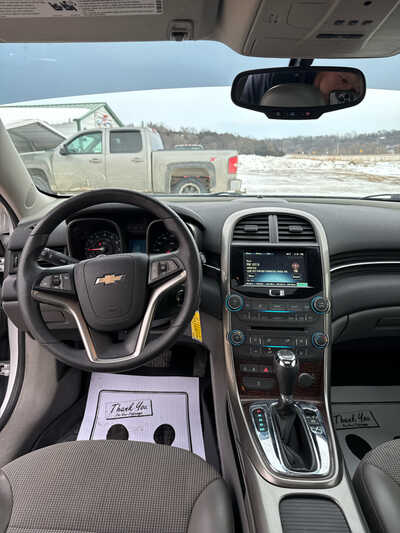 2013 Chevrolet Malibu, $7000. Photo 5