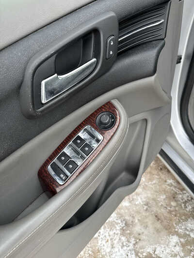 2013 Chevrolet Malibu, $7000. Photo 6