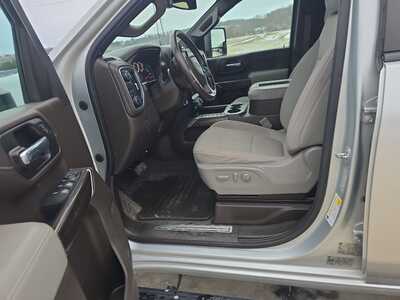 2021 Chevrolet 2500 Crew Cab, $29500. Photo 10