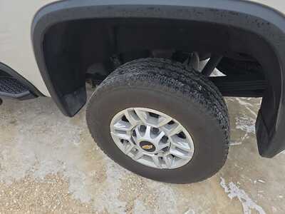 2021 Chevrolet 2500 Crew Cab, $29500. Photo 8