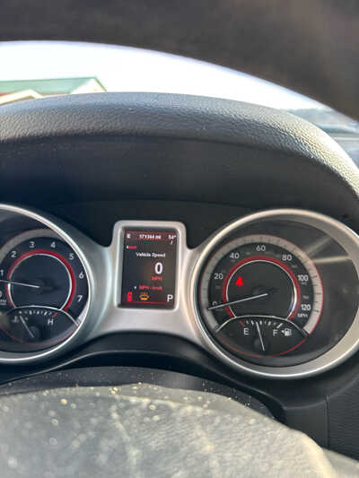 2011 Dodge Journey, $3900. Photo 3