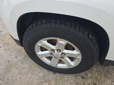 2016 GMC Acadia, $6900. Photo 11