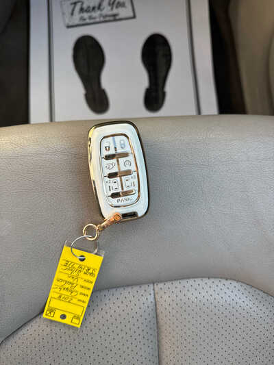 2018 Chrysler Pacifica, $8500. Photo 5