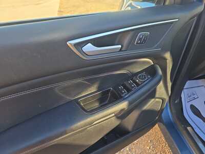 2018 Ford Edge, $10900. Photo 10