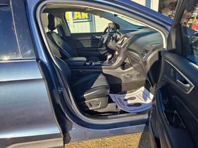 2018 Ford Edge, $10900. Photo 4