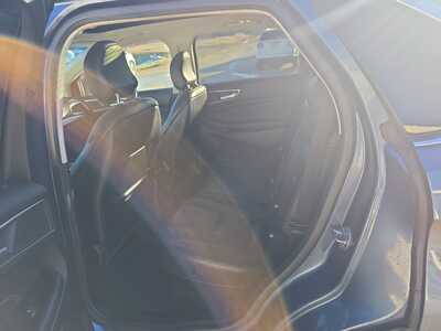 2018 Ford Edge, $10900. Photo 8